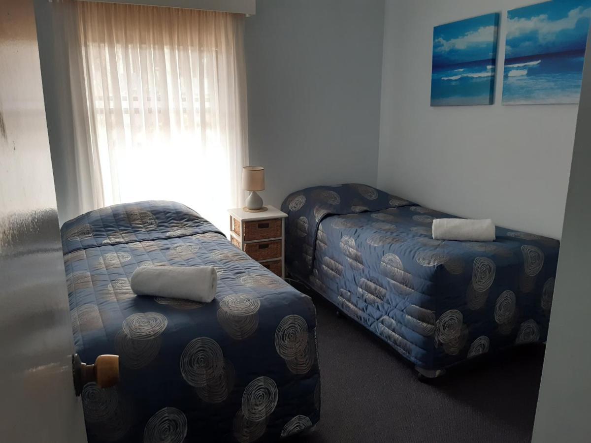 Dolphins Of Mollymook Motel Exterior photo