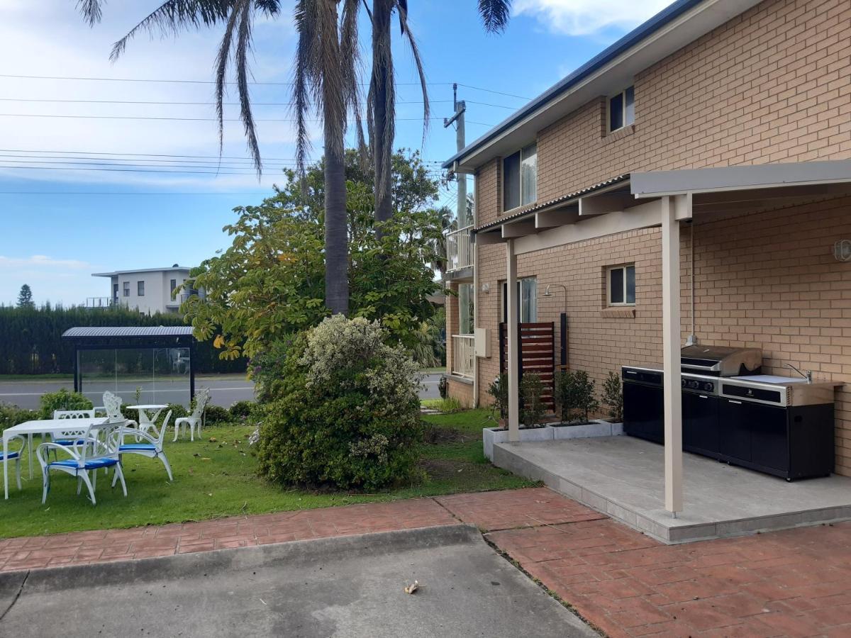 Dolphins Of Mollymook Motel Exterior photo